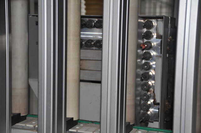 Brema Vertikales CNC-Fräs- und Bohrzentrum - gebraucht Vektor (20)