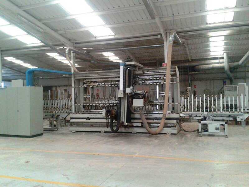 Brema Vertikales CNC-Bearbeitungszentrum - gebraucht ARKIA (1)