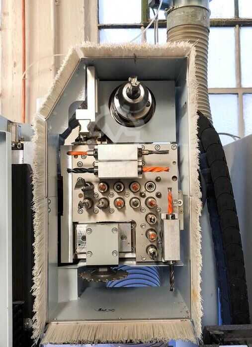 Weeke Vertikales CNC-Bearbeitungszentrum - gebraucht BHX 055 (3)