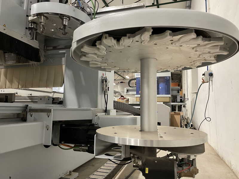Weeke 4-Achs CNC-Bearbeitungszentrum - gebraucht BMG 211 Profiline (10)