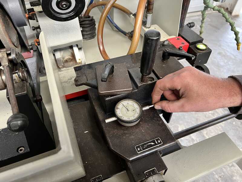 Weinig Universelle Werkzeugschleifmaschine - gebraucht Rondamat 970 (6)