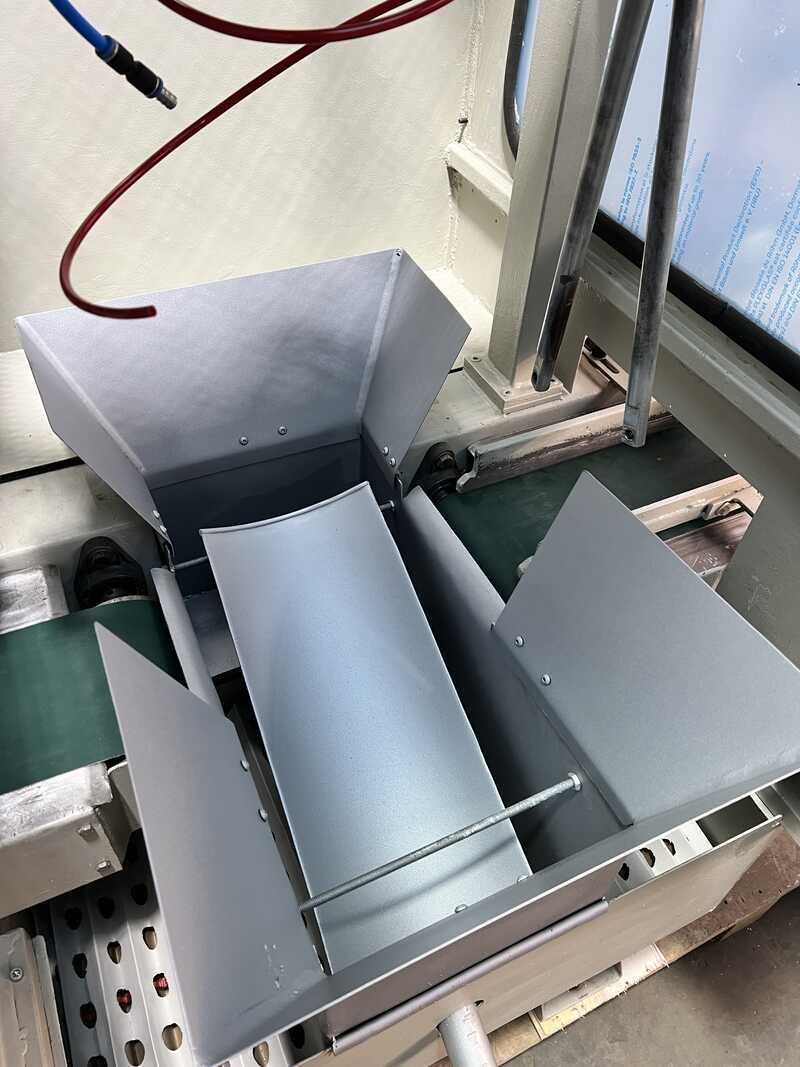 Falcioni Leistenspritzmaschine / Lackierautomat - gebraucht FM 81 (5)