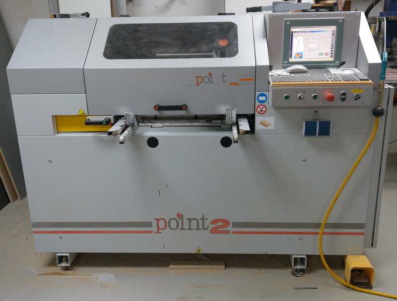 Vitap CNC-Bohrmaschine mit Fräsaggregat und Nutsägenaggregat - gebraucht Point 2 main picture