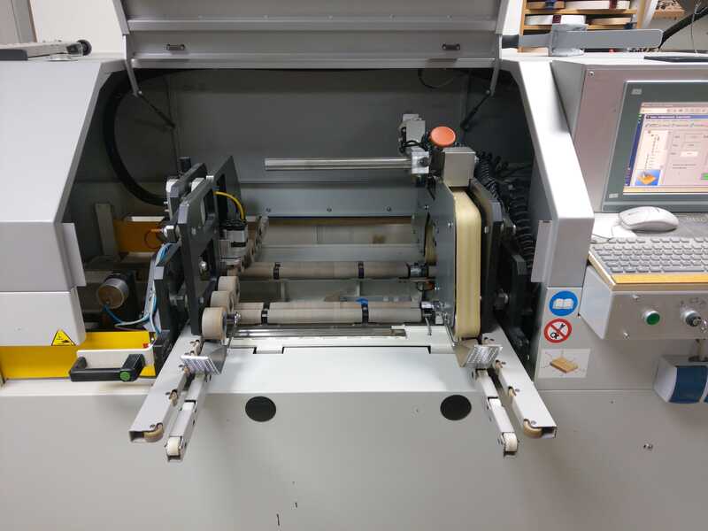 Vitap CNC-Bohrmaschine mit Fräsaggregat und Nutsägenaggregat - gebraucht Point 2 (1)