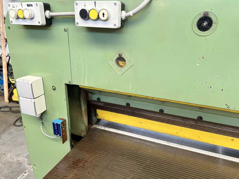 Josting Furnierschere / Furnierstanze - gebraucht EFS 2800 (2)