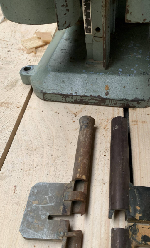 Löser Dübelabläng- und Anfasmaschine - gebraucht AA200 (8)