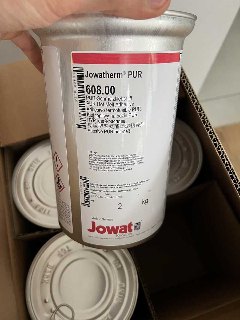 Jowat PUR Hotmelt Jowatherm-Reaktant 608.00 transparent 24 Kartuschen a 2 kg main picture
