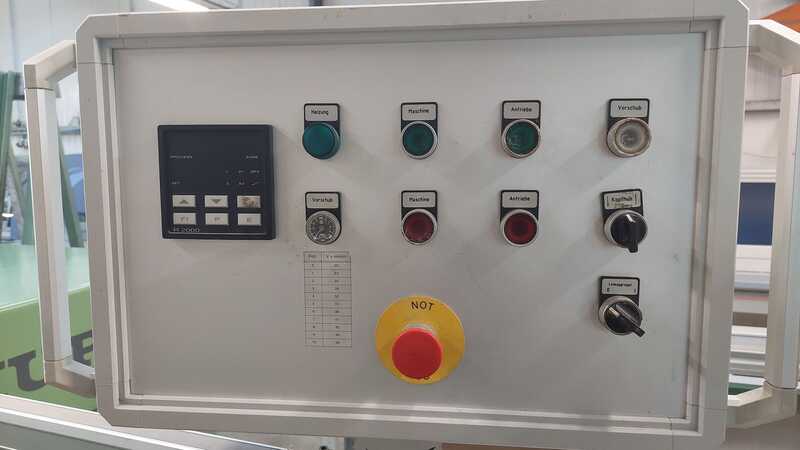 Kuper Längs-Furnierzusammensetzmaschine - gebraucht Innovation (2)