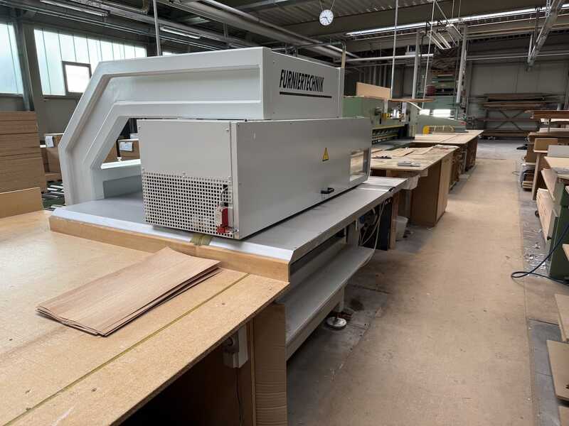 Furniertechnik Längsfurnierzusammensetzmaschine - gebraucht LZ (1)