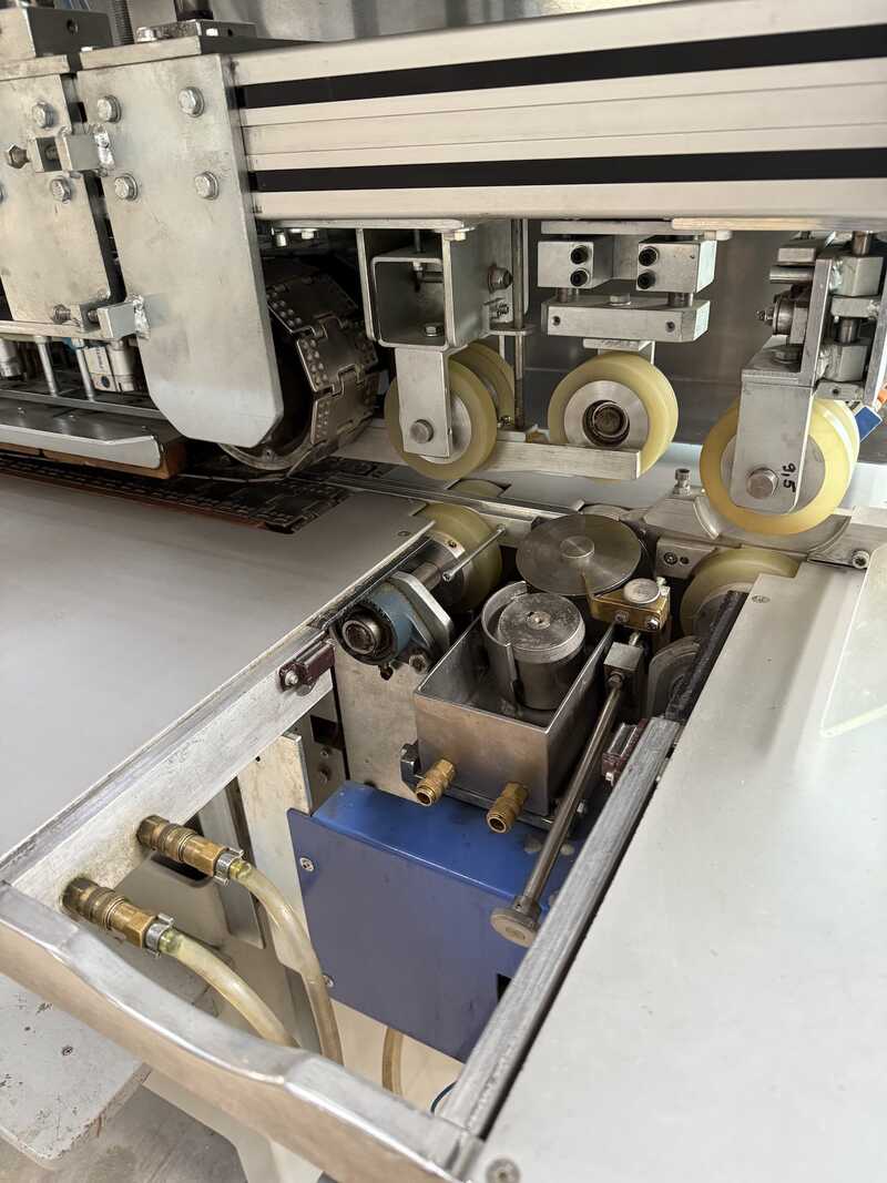 Furniertechnik Längsfurnierzusammensetzmaschine - gebraucht LZ (2)