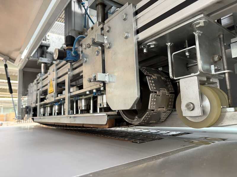 Furniertechnik Längsfurnierzusammensetzmaschine - gebraucht LZ (4)