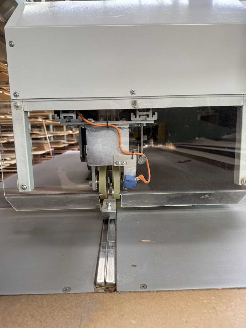 Furniertechnik Längsfurnierzusammensetzmaschine - gebraucht LZ (5)