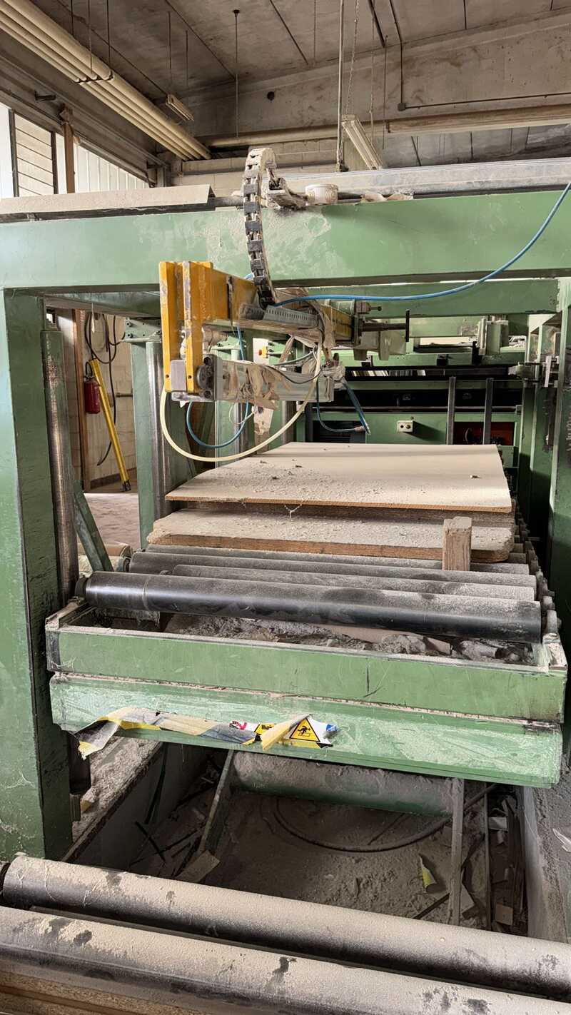 Zaffaroni Vielblattsäge mit Beschickung und Abstapelung - gebraucht MLS 130 P (2)