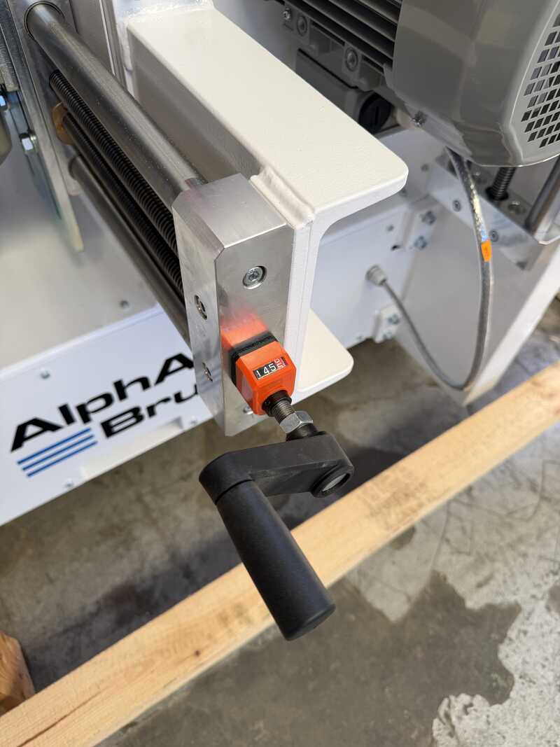 Alpha Brush Strukturier- und Schleifmaschine / Bürstmaschine 4-seitig - Neumaschine LS TSB (14)