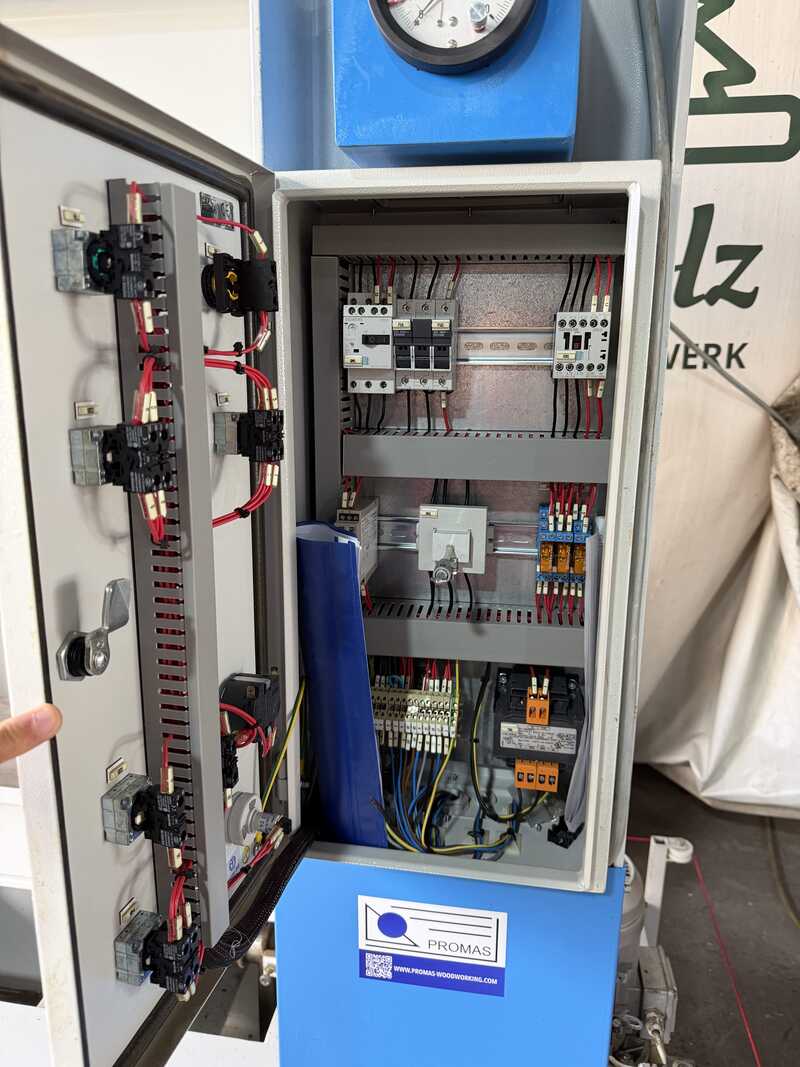 Soest Blockpresse / Stationäre Presse für Mehrschichtparkett - gebraucht T-80 (13)