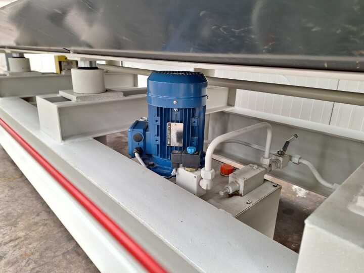 Italpresse Furnierpresse - gebraucht Ideal (6)