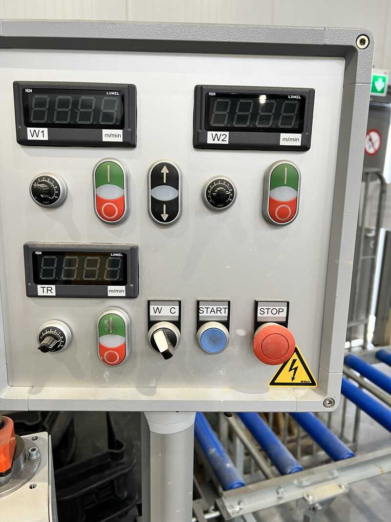 Cosma Walzenauftragmaschine - gebraucht 400 RC (2)