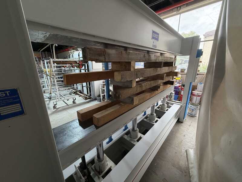 Soest Blockpresse / Stationäre Presse für Mehrschichtparkett - gebraucht T-80 (2)